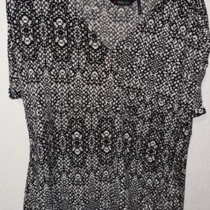 Slimpact Black & White V-Neck Short Sleeve XL